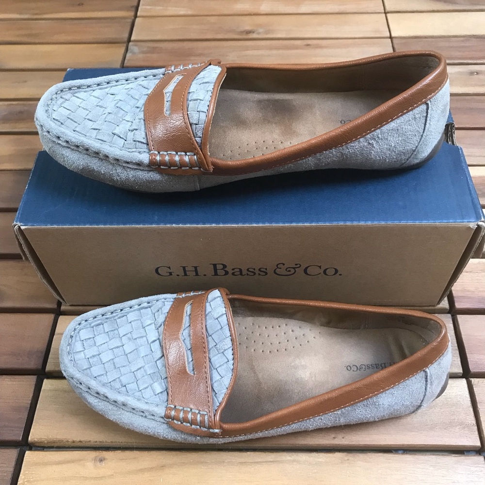 GH Bass & Co. Becca cushion step